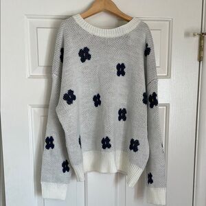 Floral Patterned White Sweater